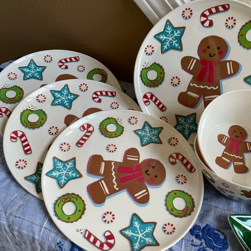 Target Gingerbread and Christmas Tree Cookie Plates Lot of 12!